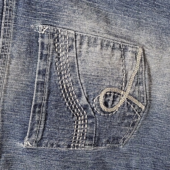 Deb embroidered jeans - Picture 9 of 11